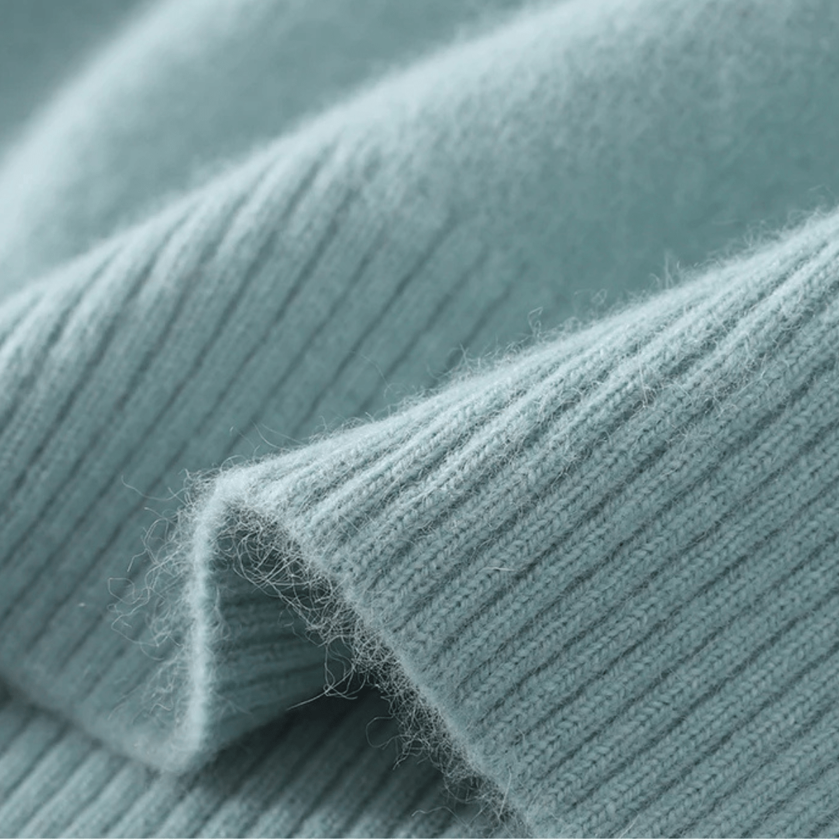 Grayson | Luxury Cashmere Sweater - Rob Stevenson