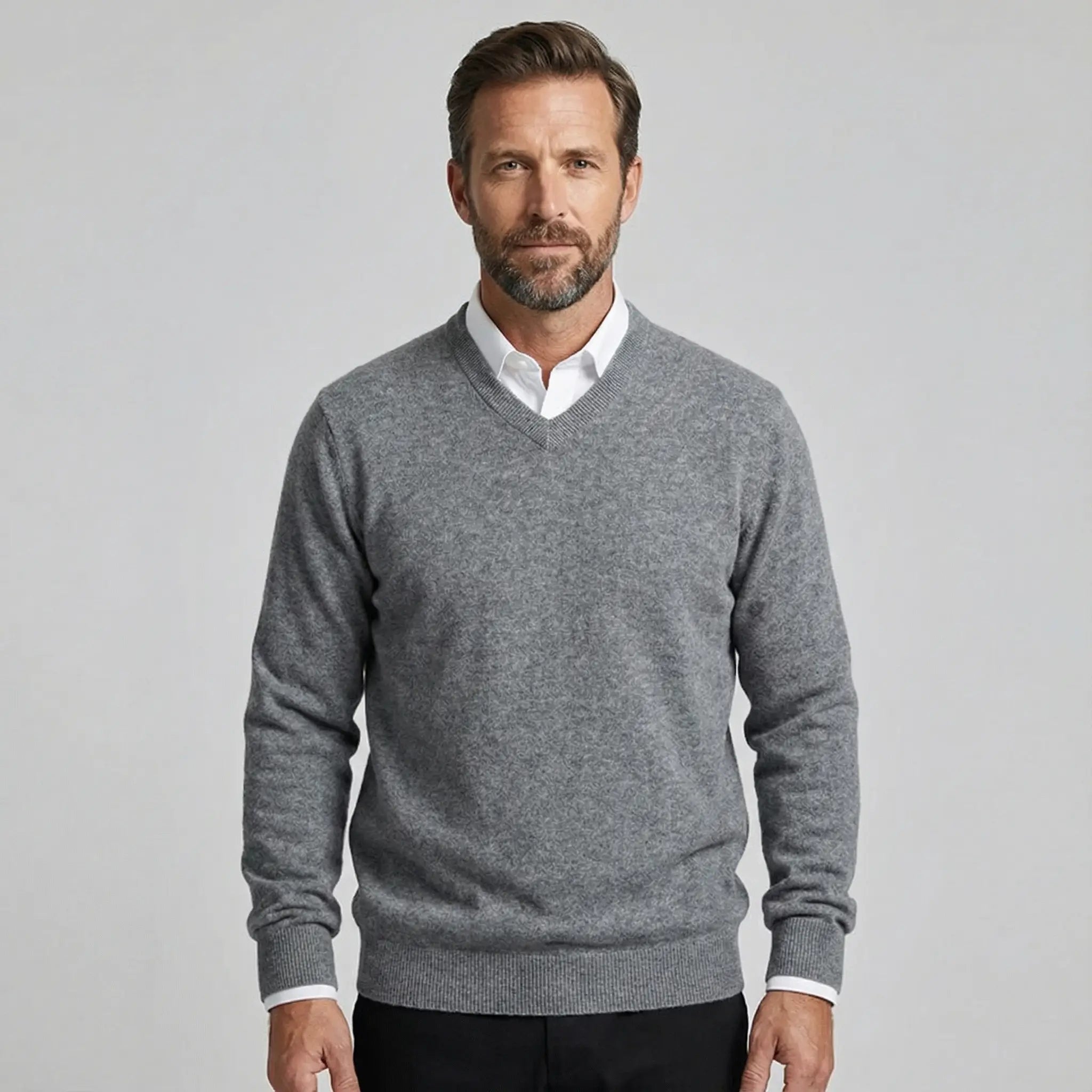 Noah | 100% Cashmere Sweater V - Neck - Rob Stevenson