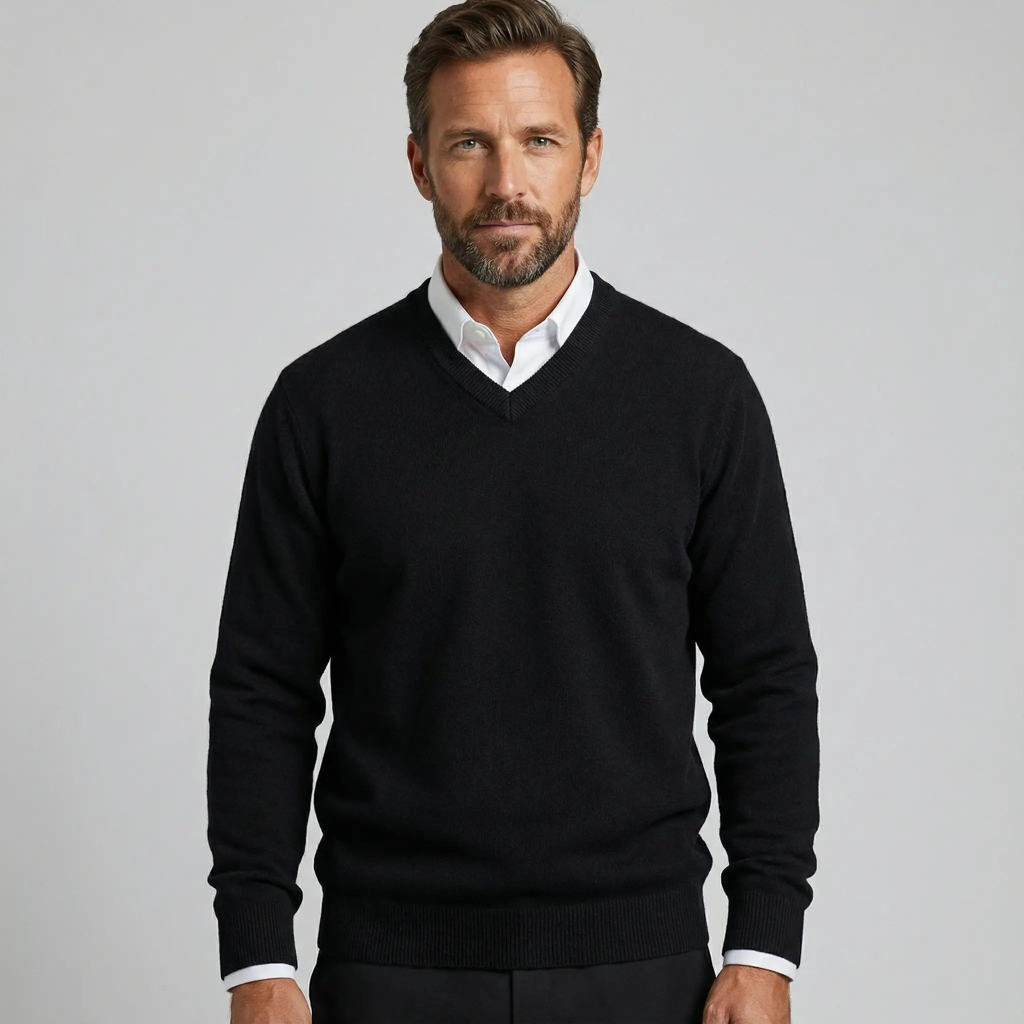 Noah | 100% Cashmere Sweater V - Neck - Rob Stevenson