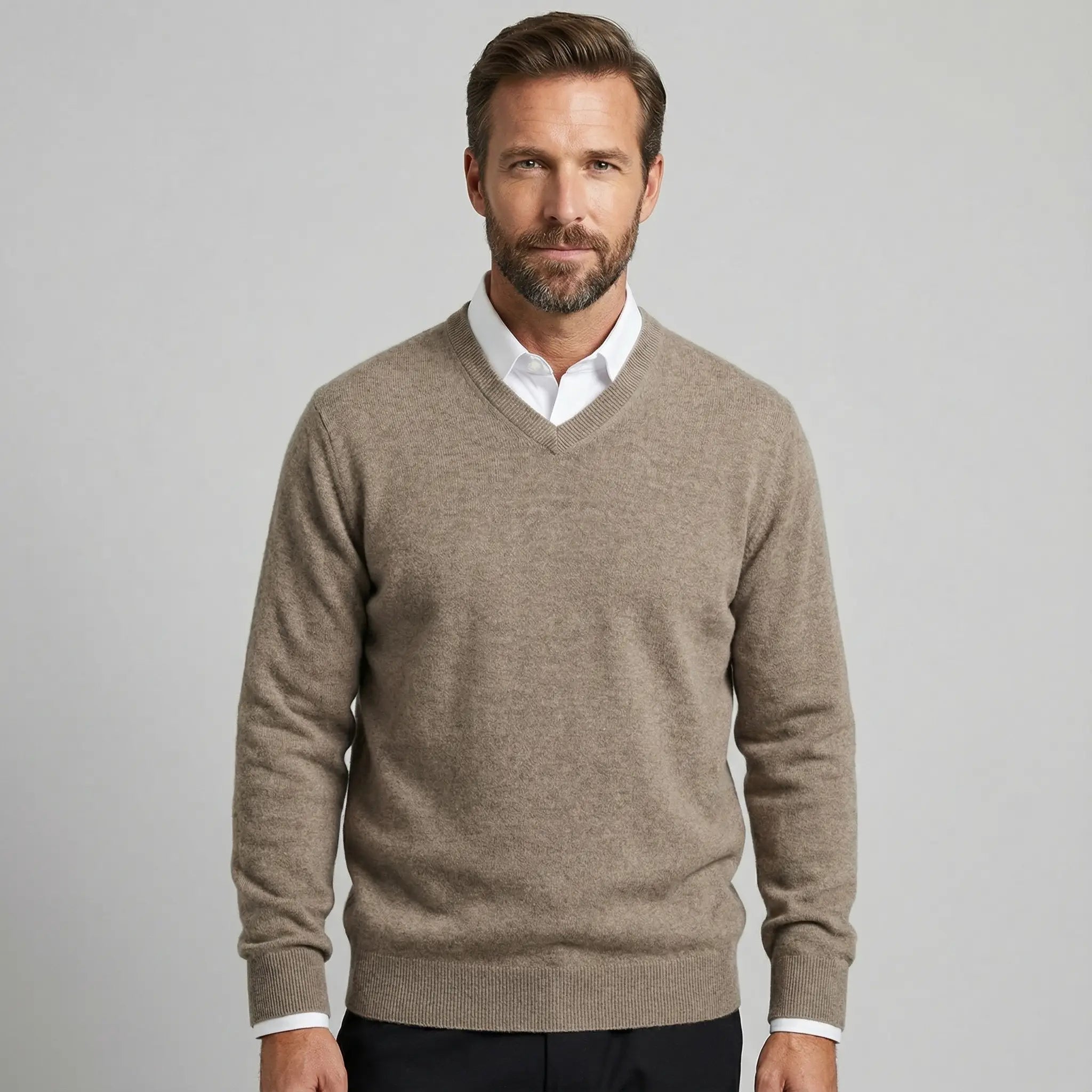 Noah | 100% Cashmere Sweater V - Neck - Rob Stevenson