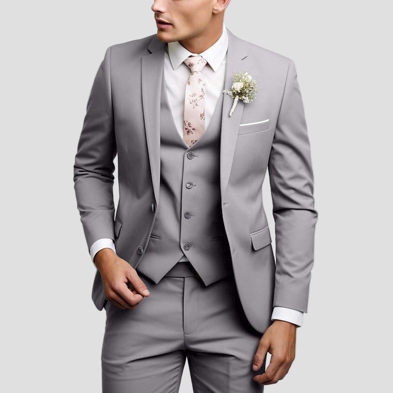 Fairfield | Tailored Fit 3 - Piece Suit - Rob Stevenson